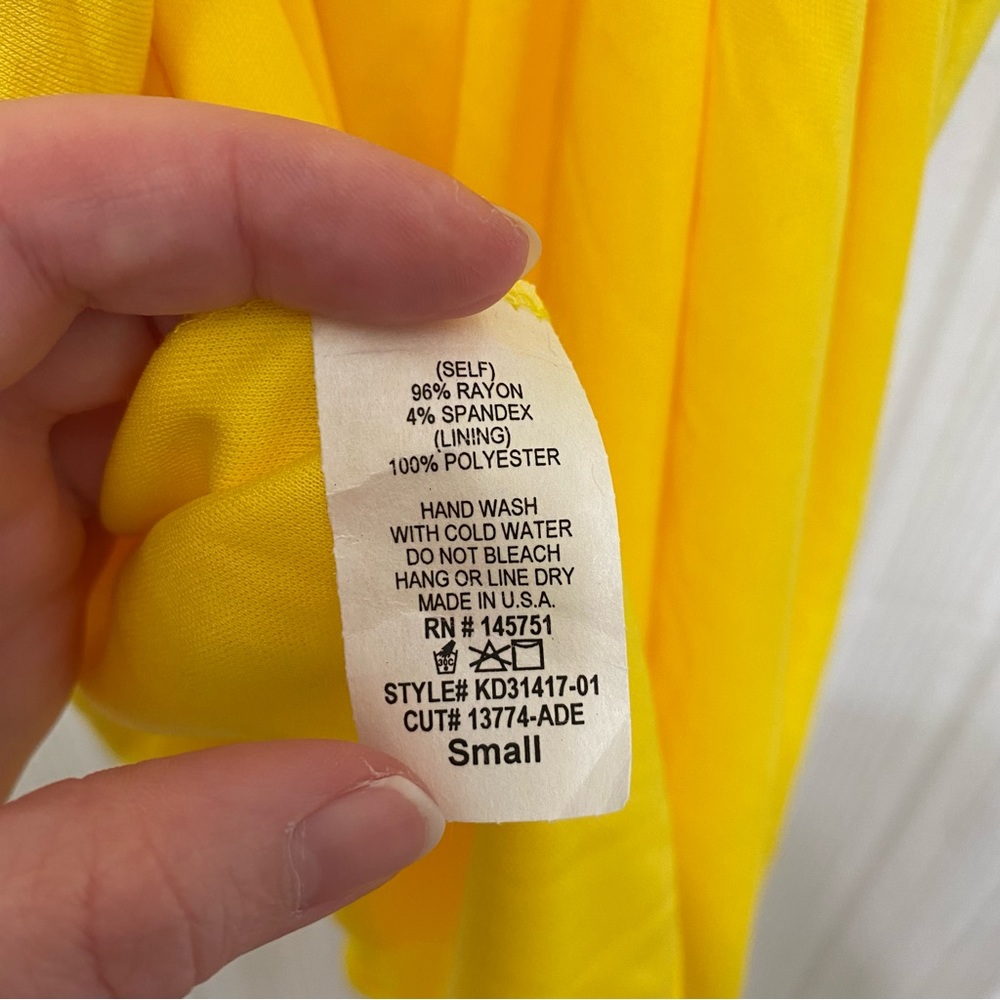 NWOT💥 Paris to Jena bright yellow maxi dress with midriff cutout! - Picture 6 of 8